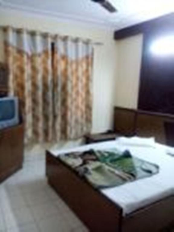 Hotel Hans International New Delhi Værelse billede